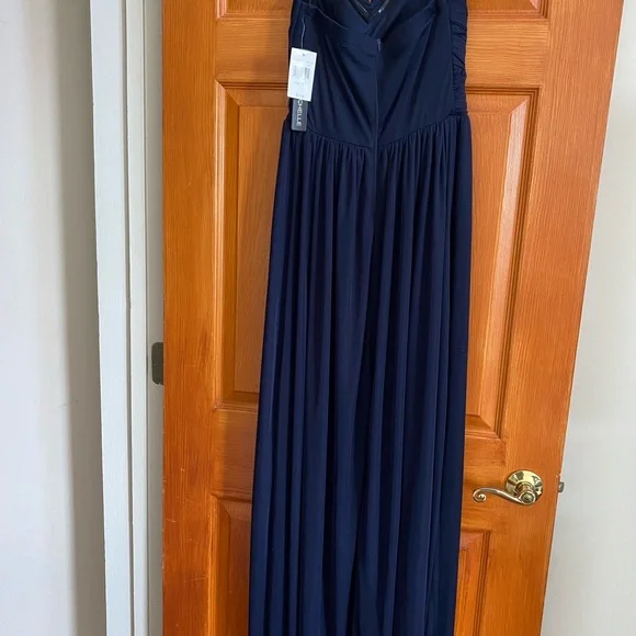 NWT Formal Dress - Picture 3 of 4